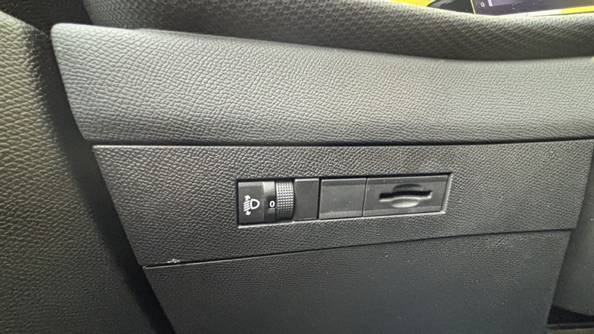 RABLJENO VOZILO OPEL ASTRA SPORTS TOURER EDITION F1,5DTH AT8 Automatski mjenjač DIESEL 224598