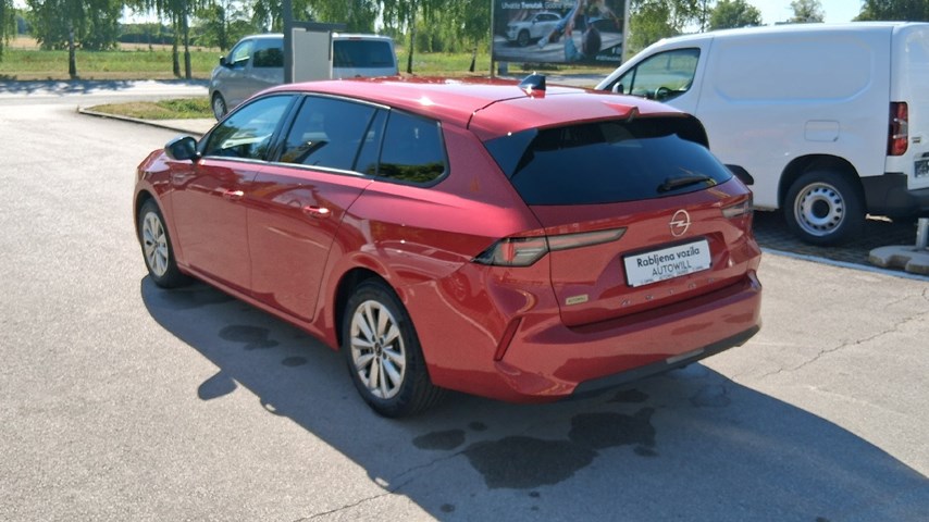 RABLJENO VOZILO OPEL ASTRA SPORTS TOURER EDITION F 1,2 XHL MT6 Mehanički mjenjač BENZIN 81347