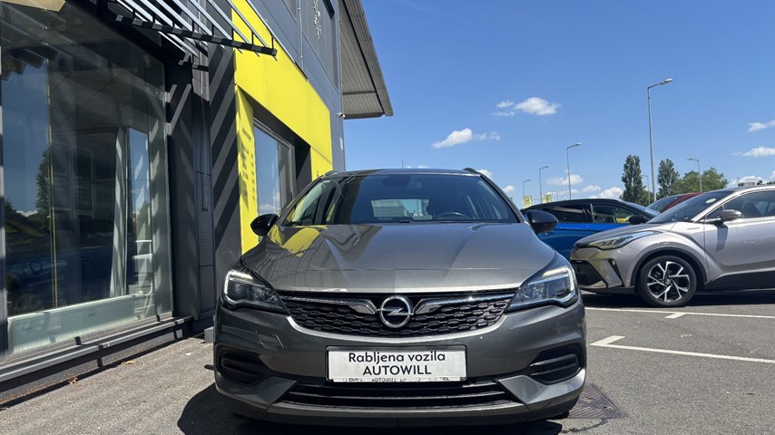 RABLJENO VOZILO OPEL ASTRA SPORTS TOURER EDITION F 1,5 DVC Mehanički mjenjač DIESEL 224675