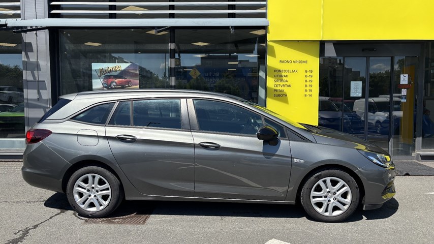 RABLJENO VOZILO OPEL ASTRA SPORTS TOURER EDITION F 1,5 DVC Mehanički mjenjač DIESEL 224675