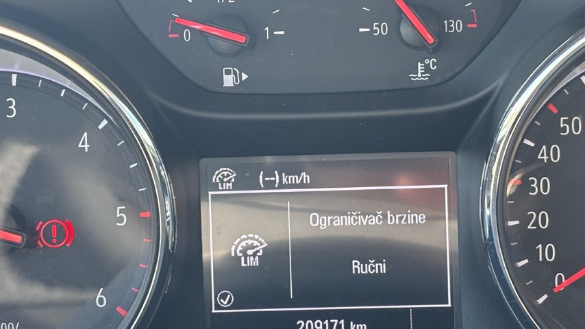 RABLJENO VOZILO OPEL ASTRA SPORTS TOURER EDITION F 1,5 DVC Mehanički mjenjač DIESEL 224675