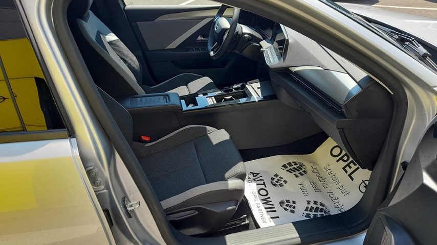 RABLJENO VOZILO OPEL ASTRA SPORTS TOURER EDITION F 1,5 DTH AT8 Automatski mjenjač DIESEL 224106