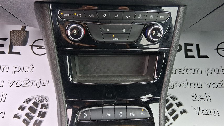 RABLJENO VOZILO OPEL ASTRA SPORTS TOURER ELEGANCE 1.5 DVH MT6 Mehanički mjenjač DIESEL 223999