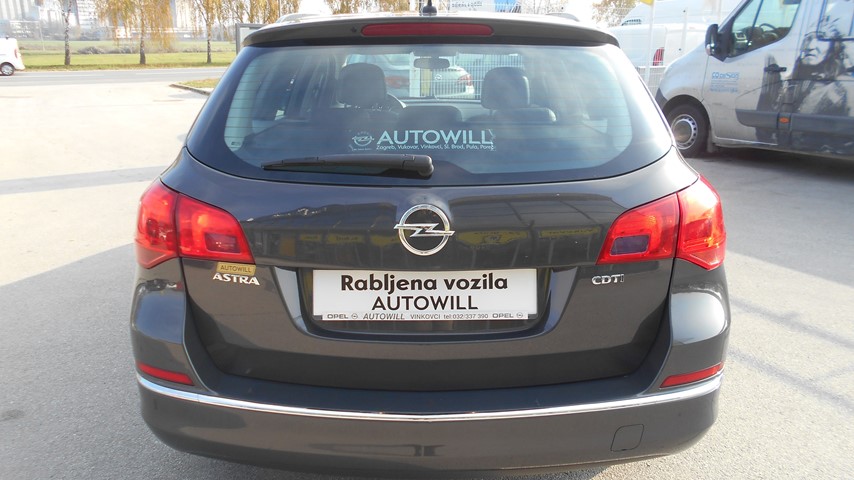 RABLJENO VOZILO OPEL ASTRA SPORTS TOURER ENJOY 1,6 DIESEL