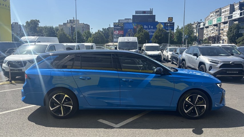 RABLJENO VOZILO OPEL ASTRA SPORTS TOURER GS LINE 1,5 DTH AT Automatski mjenjač DIESEL 81381