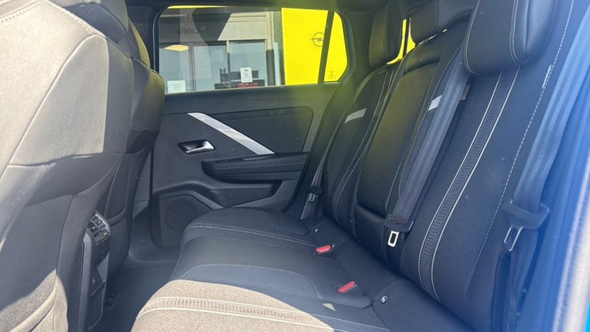 RABLJENO VOZILO OPEL ASTRA SPORTS TOURER GS LINE 1,5 DTH AT Automatski mjenjač DIESEL 81381