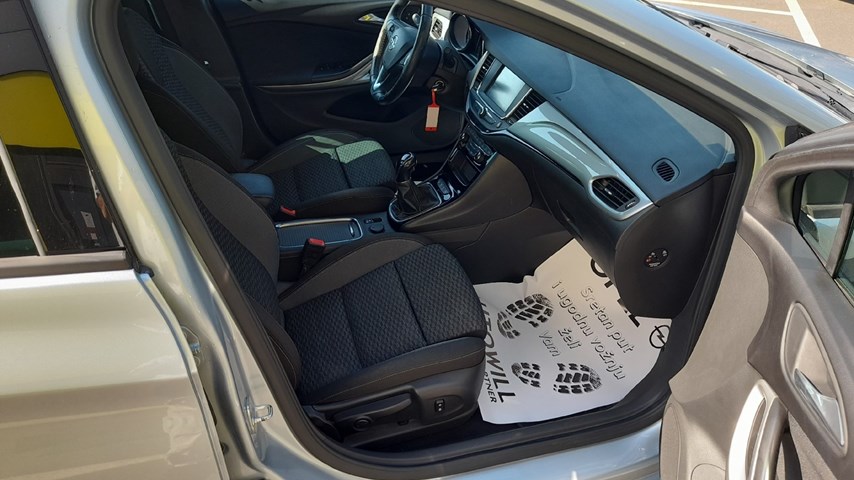 RABLJENO VOZILO OPEL ASTRA SPORTS TOURER GS LINE D 1.5 DVC MT6 Mehanički mjenjač DIESEL 81260