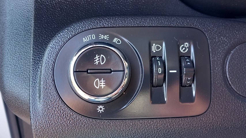 RABLJENO VOZILO OPEL COMBO CREW VAN L2H1 D 1,5 DT Mehanički mjenjač DIESEL 65729