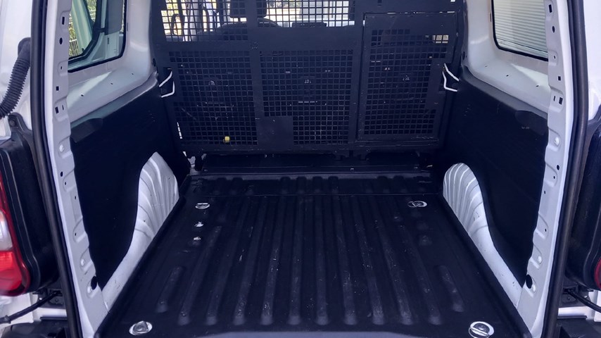 RABLJENO VOZILO OPEL COMBO CREW VAN L2H1 D 1,5 DT Mehanički mjenjač DIESEL 67231