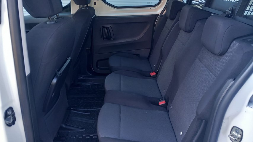 RABLJENO VOZILO OPEL COMBO CREW VAN L2H1 D 1,5 DT Mehanički mjenjač DIESEL 67231