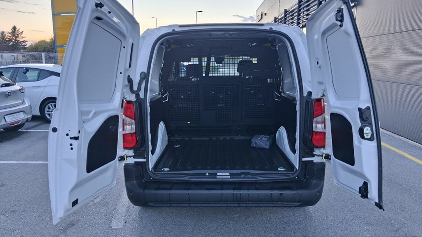 RABLJENO VOZILO OPEL COMBO CREW VAN L2H1 D 1,5 DT MT6 Mehanički mjenjač DIESEL 20935