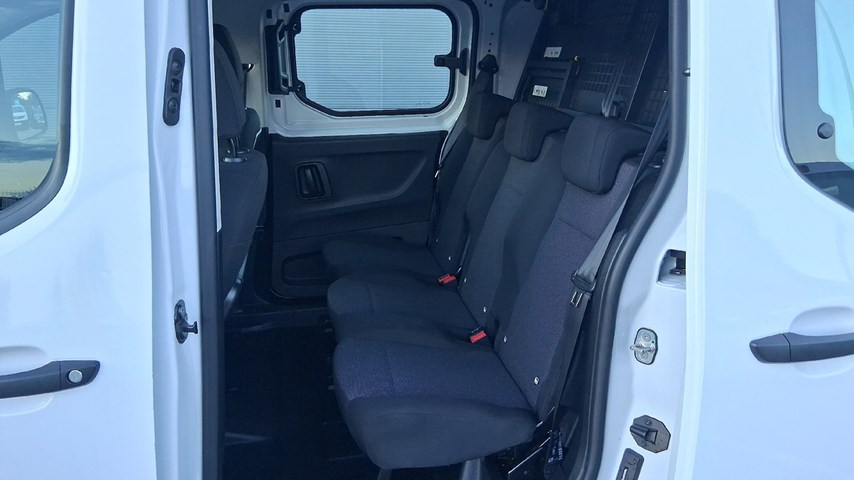 RABLJENO VOZILO OPEL COMBO CREW VAN L2H1 D 1,5 DT MT6 Mehanički mjenjač DIESEL 20935