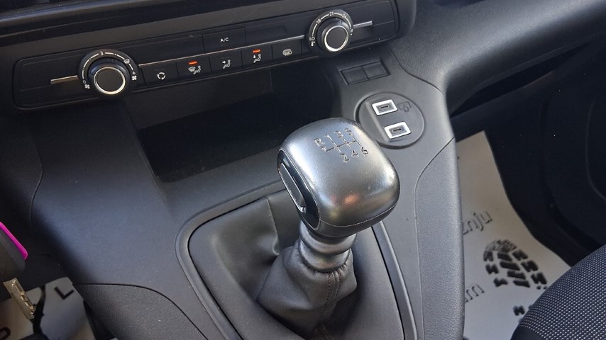 RABLJENO VOZILO OPEL COMBO CREW VAN L2H1 D 1,5 DT MT6 Mehanički mjenjač DIESEL 20935