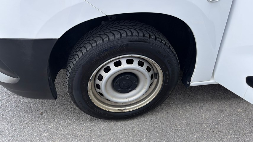 RABLJENO VOZILO OPEL COMBO VAN EDITION L1H1 D 1,5 DT MT6 Mehanički mjenjač DIESEL 224662