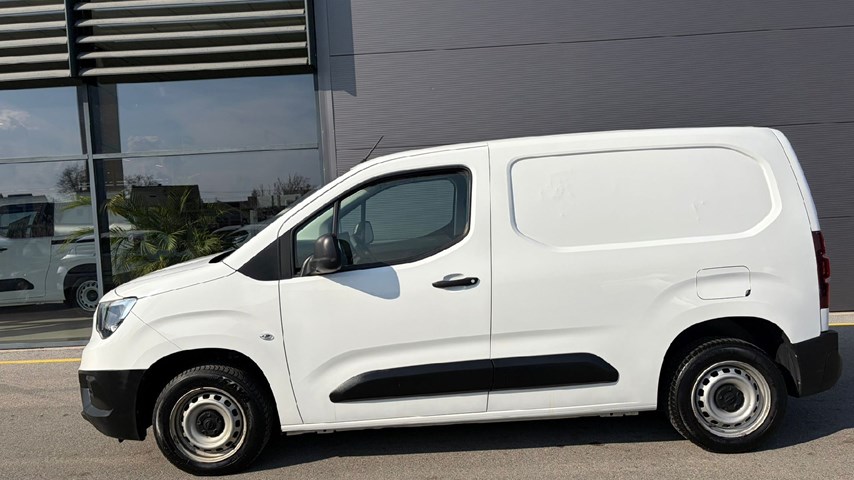 RABLJENO VOZILO OPEL COMBO VAN EDITION L1H1 D 1,5 DT MT6 Mehanički mjenjač DIESEL 224662