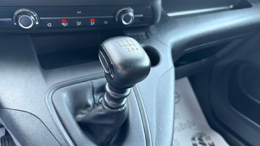 RABLJENO VOZILO OPEL COMBO VAN EDITION L1H1 D 1,5 DT MT6 Mehanički mjenjač DIESEL 224662