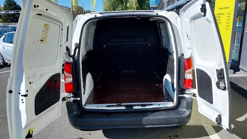 RABLJENO VOZILO OPEL COMBO VAN ENJOY L1H1 D 1,5 DT MT5 Mehanički mjenjač DIESEL 223630