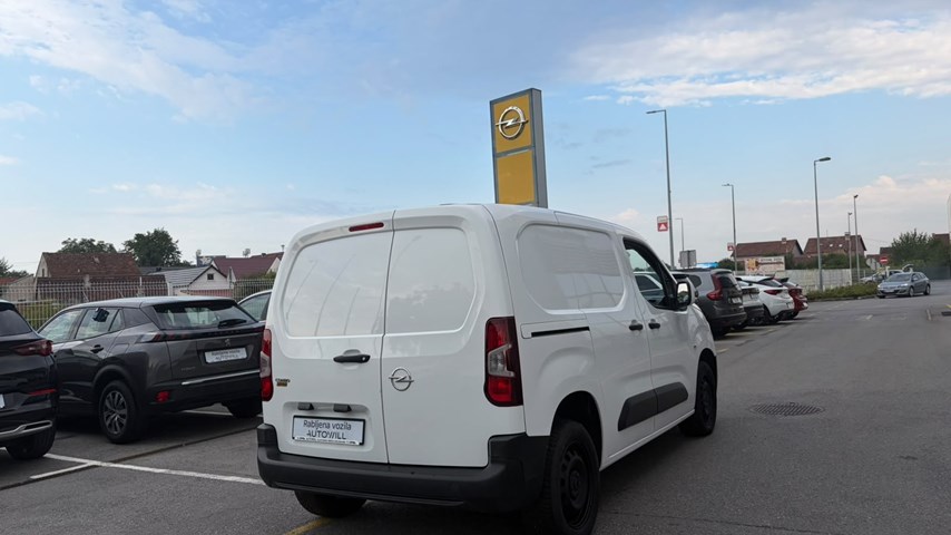 RABLJENO VOZILO OPEL COMBO VAN ENJOY L1H1 D 1,5 DT MT5 Mehanički mjenjač DIESEL 223630