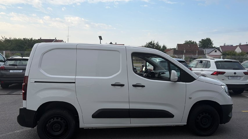 RABLJENO VOZILO OPEL COMBO VAN ENJOY L1H1 D 1,5 DT MT5 Mehanički mjenjač DIESEL 223630
