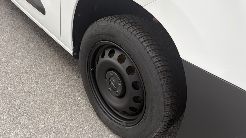 RABLJENO VOZILO OPEL COMBO VAN ENJOY L1H1 D 1,5 DT MT5 Mehanički mjenjač DIESEL 223630