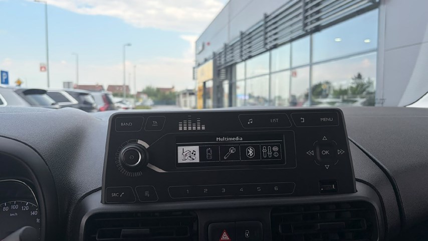 RABLJENO VOZILO OPEL COMBO VAN ENJOY L1H1 D 1,5 DT MT5 Mehanički mjenjač DIESEL 223630