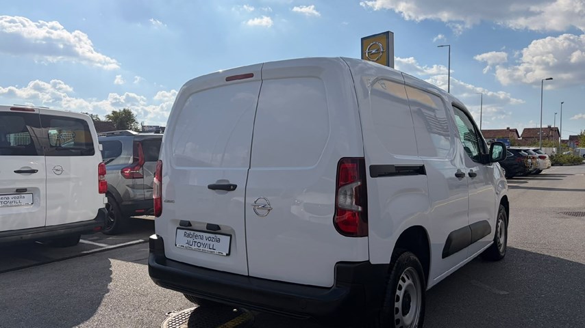 RABLJENO VOZILO OPEL COMBO VAN ENJOY L1H1 D 1,5 DT MT6 Mehanički mjenjač DIESEL 224881