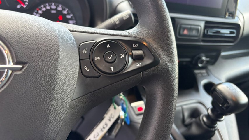 RABLJENO VOZILO OPEL COMBO VAN ENJOY L1H1 D 1,5 DT MT6 Mehanički mjenjač DIESEL 224881