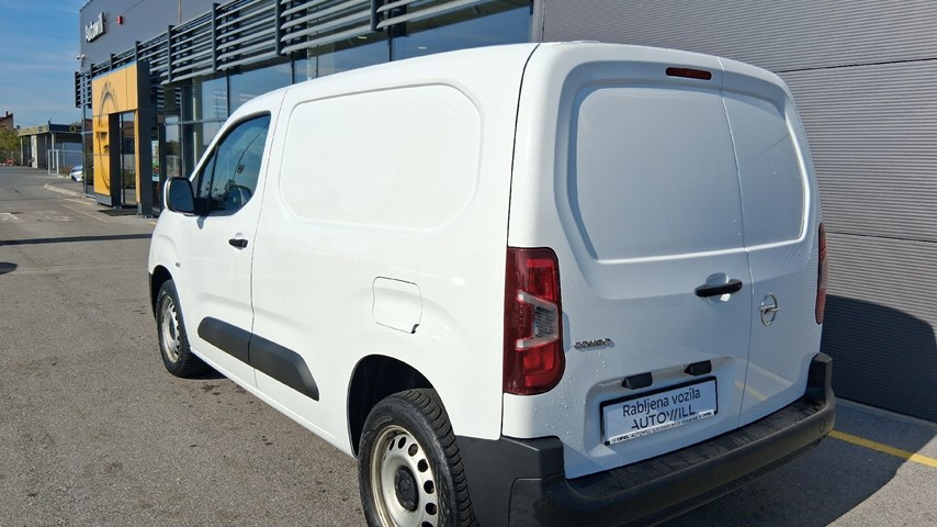 RABLJENO VOZILO OPEL COMBO VAN ENJOY L1H1 D1,5DT Mehanički mjenjač DIESEL 224421