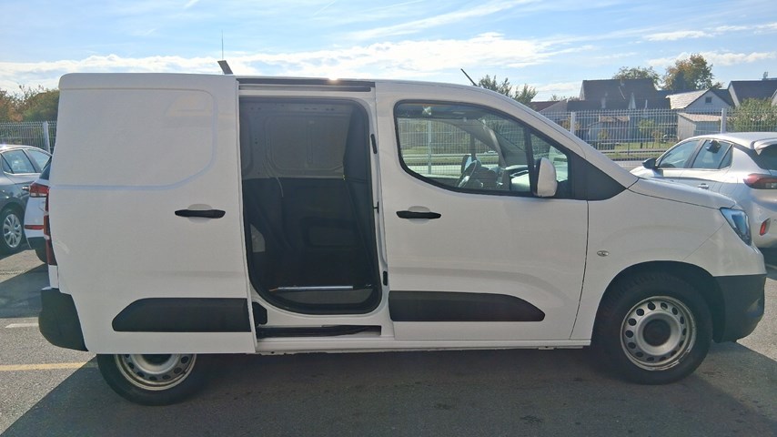 RABLJENO VOZILO OPEL COMBO VAN ENJOY L1H1 D1,5DT Mehanički mjenjač DIESEL 224421