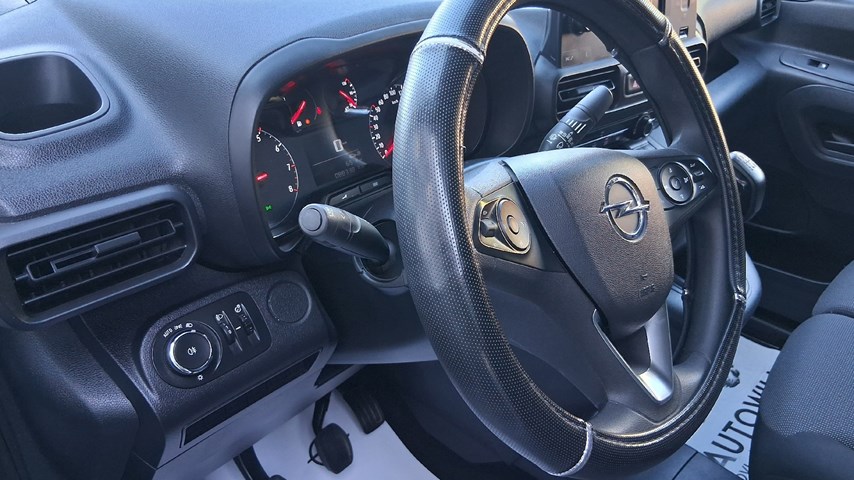 RABLJENO VOZILO OPEL COMBO VAN ENJOY L1H1 D1,5DT Mehanički mjenjač DIESEL 224421