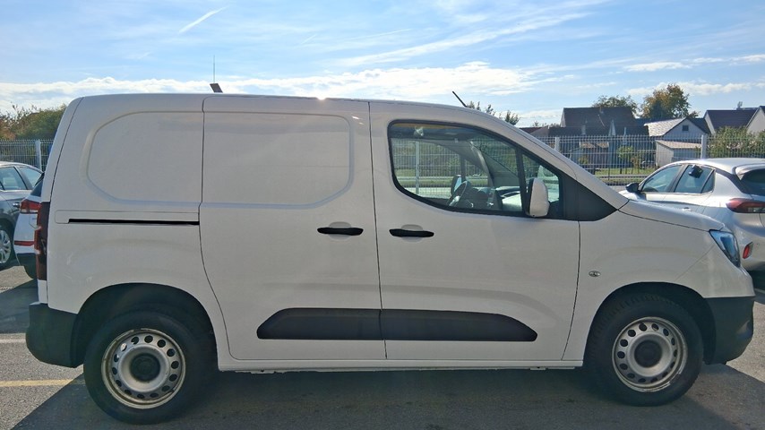 RABLJENO VOZILO OPEL COMBO VAN ENJOY L1H1 D1,5DT Mehanički mjenjač DIESEL 224421
