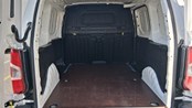 RABLJENO VOZILO OPEL COMBO VAN ENJOY L1H1 D1,5DT Mehanički mjenjač DIESEL 224421