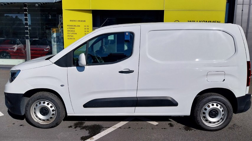 RABLJENO VOZILO OPEL COMBO VAN ENJOY L1H1 D1,5DT MT5 Mehanički mjenjač DIESEL 224223