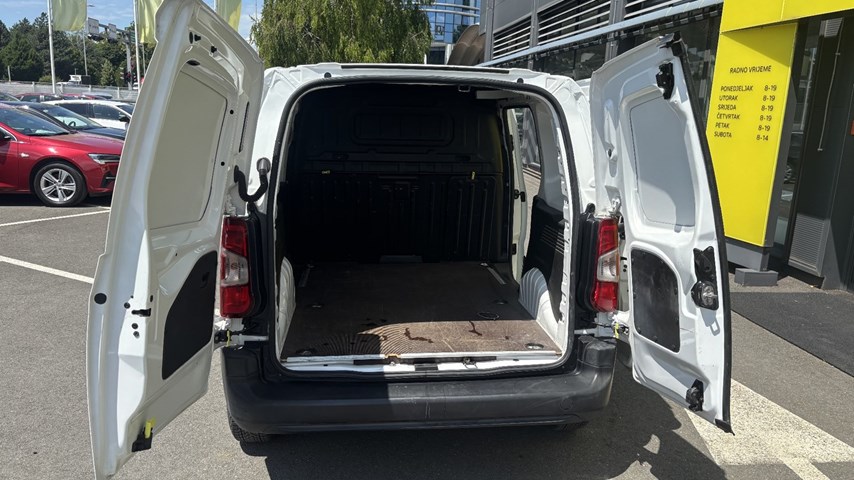 RABLJENO VOZILO OPEL COMBO VAN ENJOY L1H1 D1,5DT MT5 Mehanički mjenjač DIESEL 224682