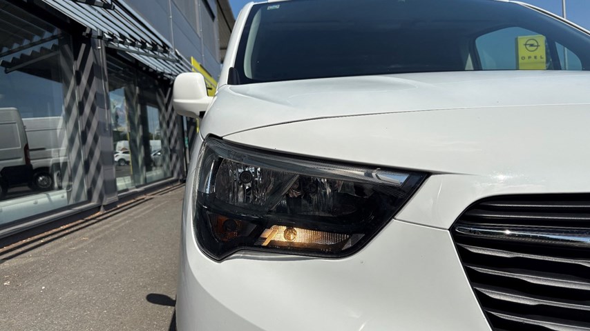 RABLJENO VOZILO OPEL COMBO VAN ENJOY L1H1 D1,5DT MT5 Mehanički mjenjač DIESEL 224754