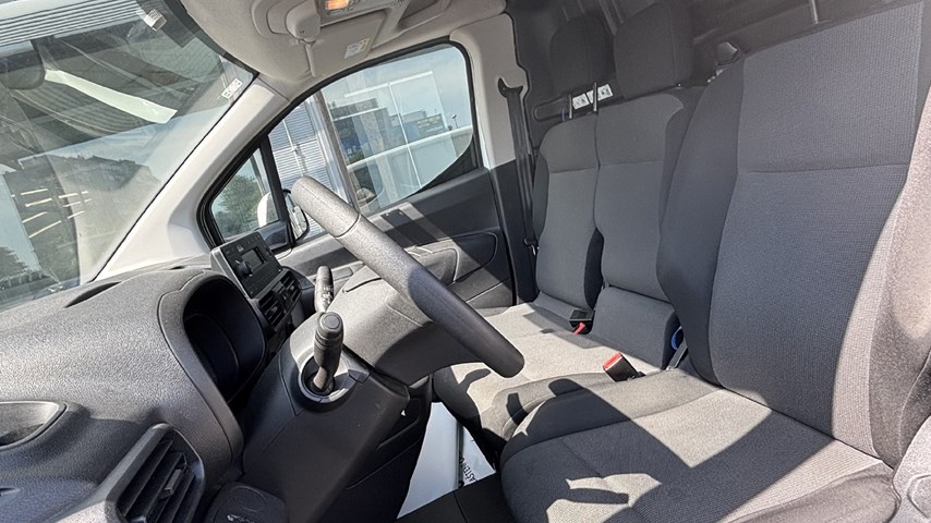 RABLJENO VOZILO OPEL COMBO VAN ENJOY L1H1 D1,5DT MT5 Mehanički mjenjač DIESEL 224754
