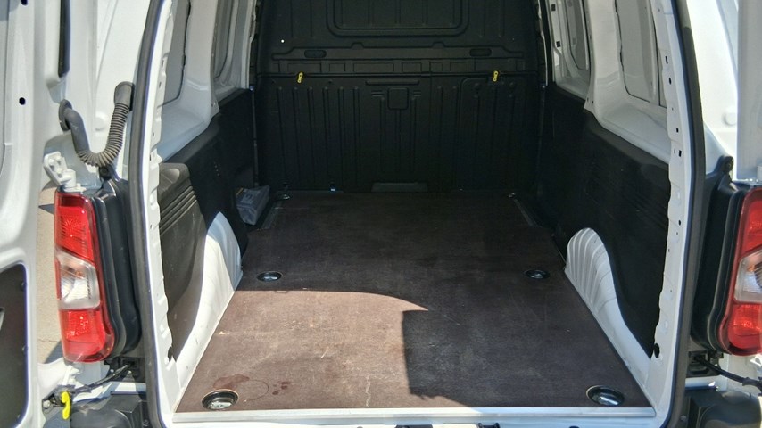 RABLJENO VOZILO OPEL COMBO VAN ENJOY L2H1 1,5 DT Mehanički mjenjač DIESEL 20897