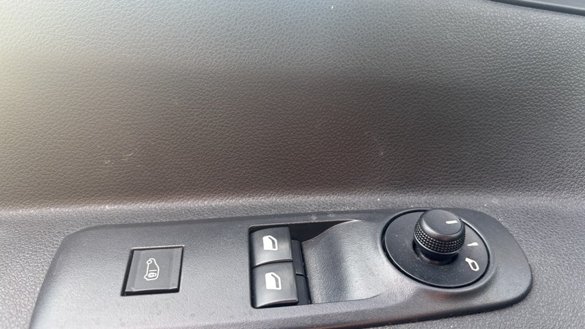 RABLJENO VOZILO OPEL COMBO VAN ENJOY L2H1 D 1,5 DT MT6 Mehanički mjenjač DIESEL 224820