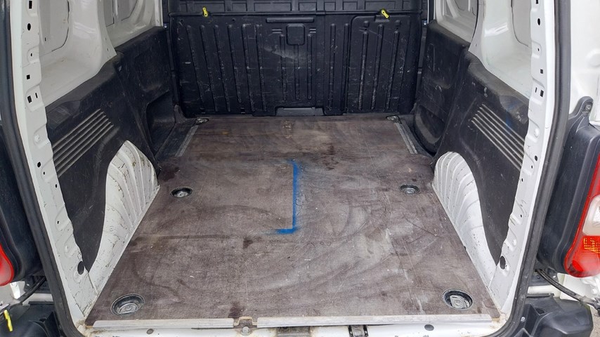 RABLJENO VOZILO OPEL COMBO VAN L1H1 ENJOY 1.5 CDTI Mehanički mjenjač DIESEL 223850