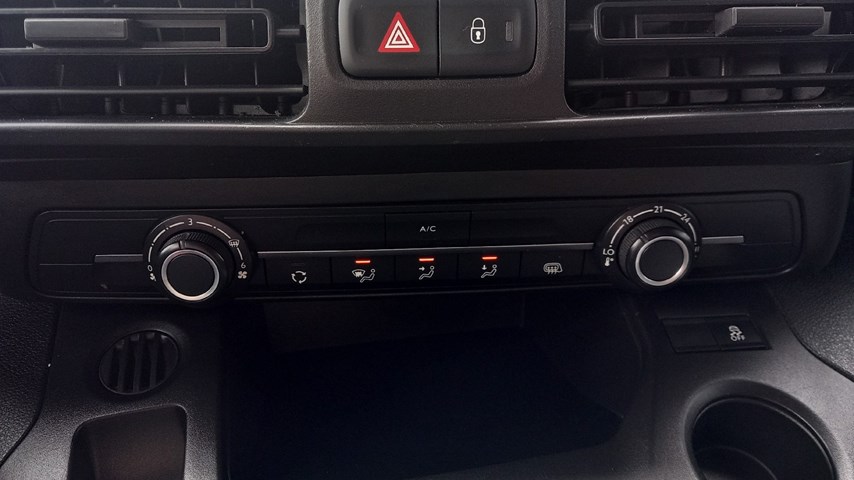 RABLJENO VOZILO OPEL COMBO VAN L1H1 ENJOY D1.5DT Mehanički mjenjač DIESEL 223941