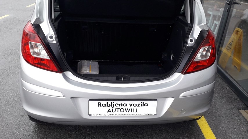 RABLJENO VOZILO OPEL CORSA 1,2 ESSENTIA BENZIN 65477