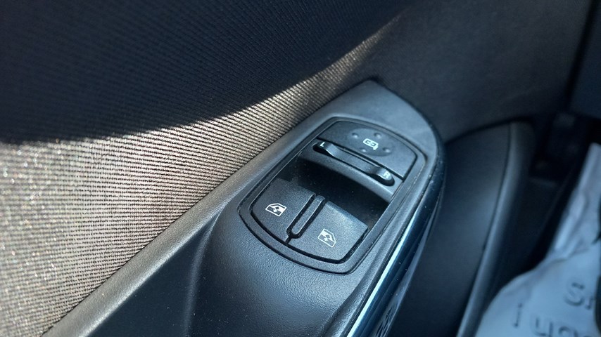 RABLJENO VOZILO OPEL CORSA 1,4 16V ENJOY Mehanički mjenjač BENZIN 65724