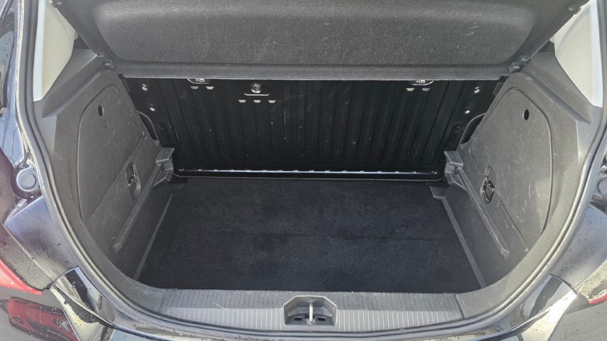 RABLJENO VOZILO OPEL CORSA 1,4 COLOR EDITION Mehanički mjenjač BENZIN 224526