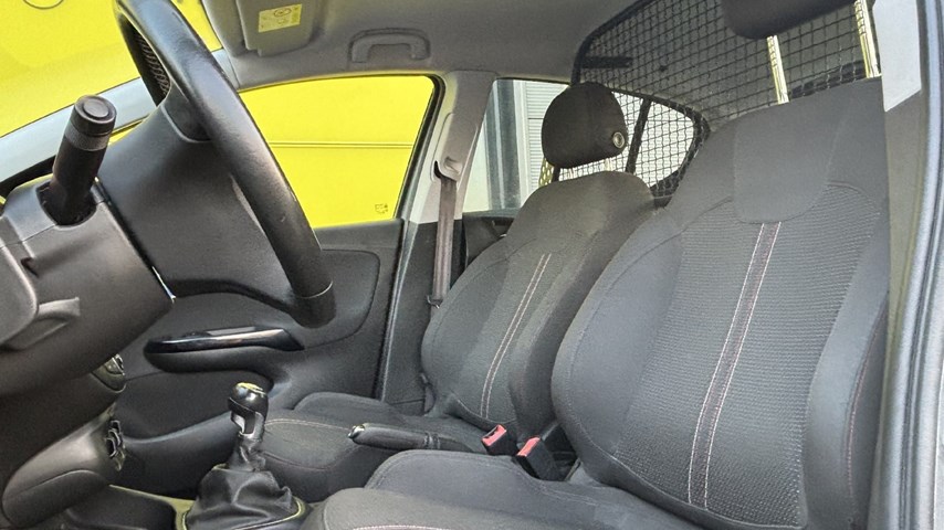 RABLJENO VOZILO OPEL CORSA 1,4 COLOR EDITION Mehanički mjenjač BENZIN 224723