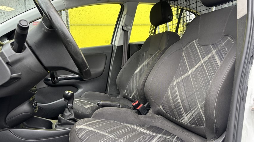 RABLJENO VOZILO OPEL CORSA 1.4 ENJOY Mehanički mjenjač BENZIN 224880