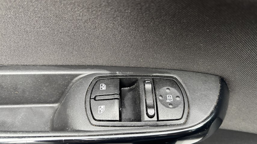 RABLJENO VOZILO OPEL CORSA 1.4 ENJOY Mehanički mjenjač BENZIN 224880