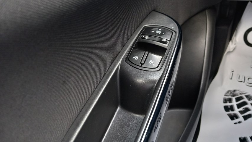 RABLJENO VOZILO OPEL CORSA 1.4 Mehanički mjenjač BENZIN 27354