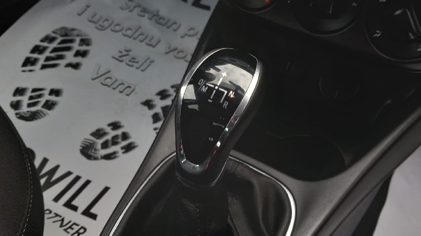 RABLJENO VOZILO OPEL CORSA COLOR 1, 4 XEL Automatski mjenjač BENZIN 27377