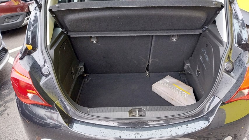 RABLJENO VOZILO OPEL CORSA COLOR EDITION 1,4 Mehanički mjenjač BENZIN 223735