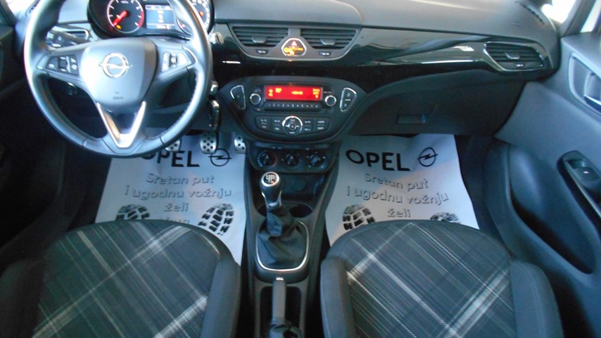 RABLJENO VOZILO OPEL CORSA COLOR EDITION 1.4 MT5 BENZIN